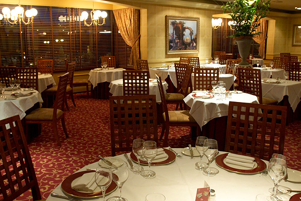 The Fairlawns Restaurant - Fairlawns Hotel & Spa, Birmingham North/Walsall The Fairlawns Restaurant - Fairlawns Hotel & Spa, Birmingham North/Walsall