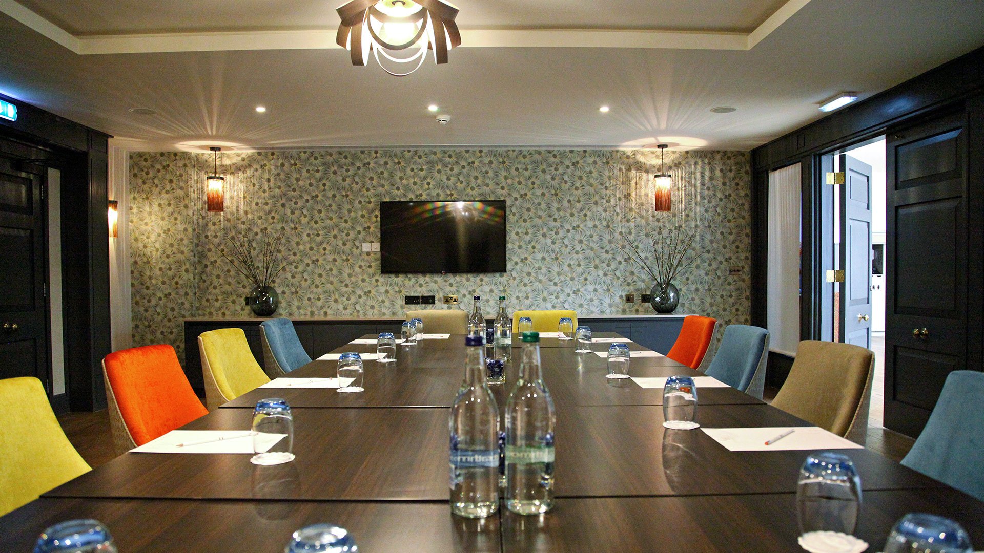 gonville hotel, cambridge, boardroom meeting room