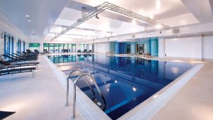 18 Metre indoor pool with plenty of loungers - Donnington Valley Hotel, Golf & Spa, Newbury