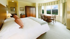 King size bedroom with Loch views - Inver Lodge Hotel, Loch Inver