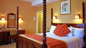 Four Poster Bed in a luxury tower room - Metropole Hotel & Spa, Llandrindod Wells