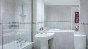 Bathroom of a standard room - Nailcote Hall Hotel, Warwickshire