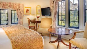 Double room with seating area - Nailcote Hall Hotel, Warwickshire