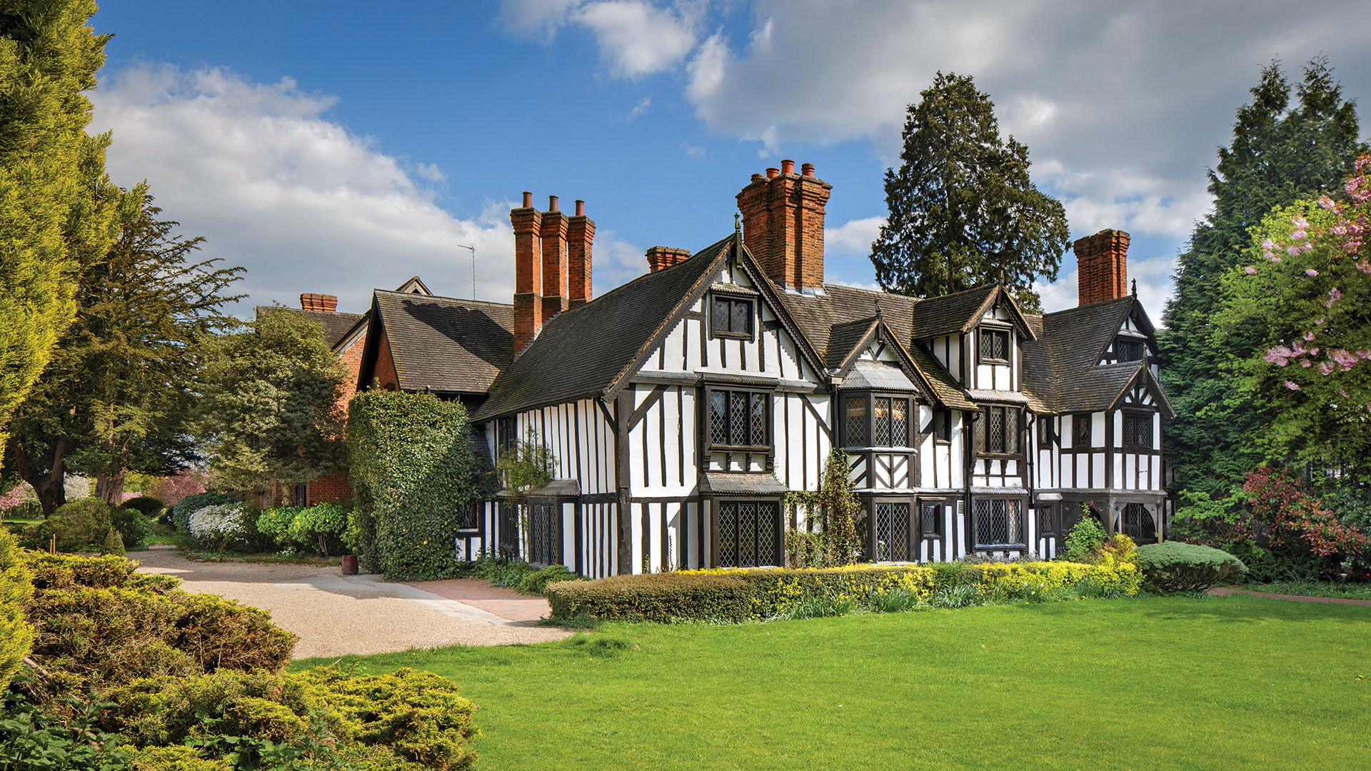 17th Century exterior of the hotel - Nailcote Hall Hotel, Warwickshire