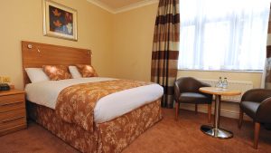 Standard double room - Weetwood Hall Hotel, Leeds
