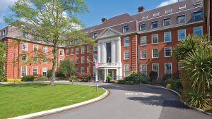 The grand driveway leading up to the main hotel entrance - The Lensbury, Teddington