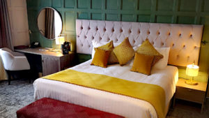 Charles Allen Jones Deluxe Room - Hatherley Manor Hotel, Cotswolds