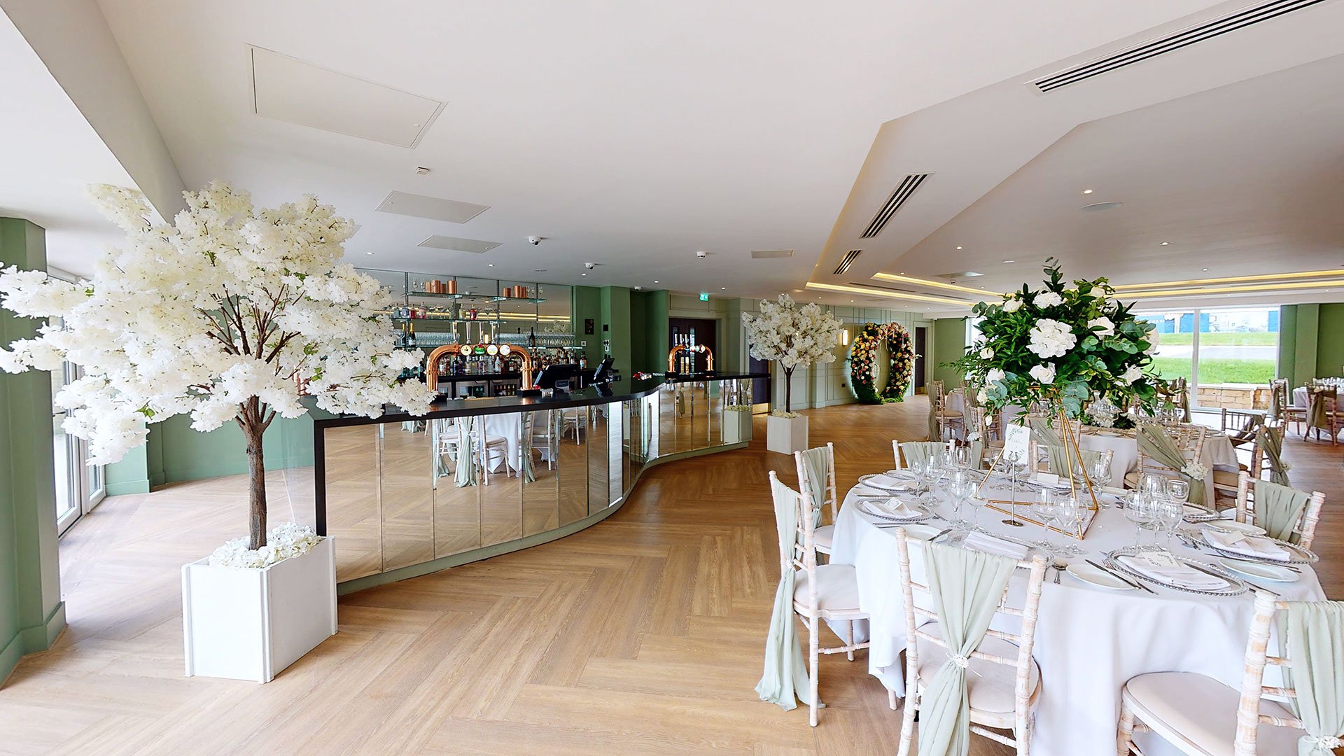 Van dyk hotel, Chesterfield, Garden suite - Classic British Hotels