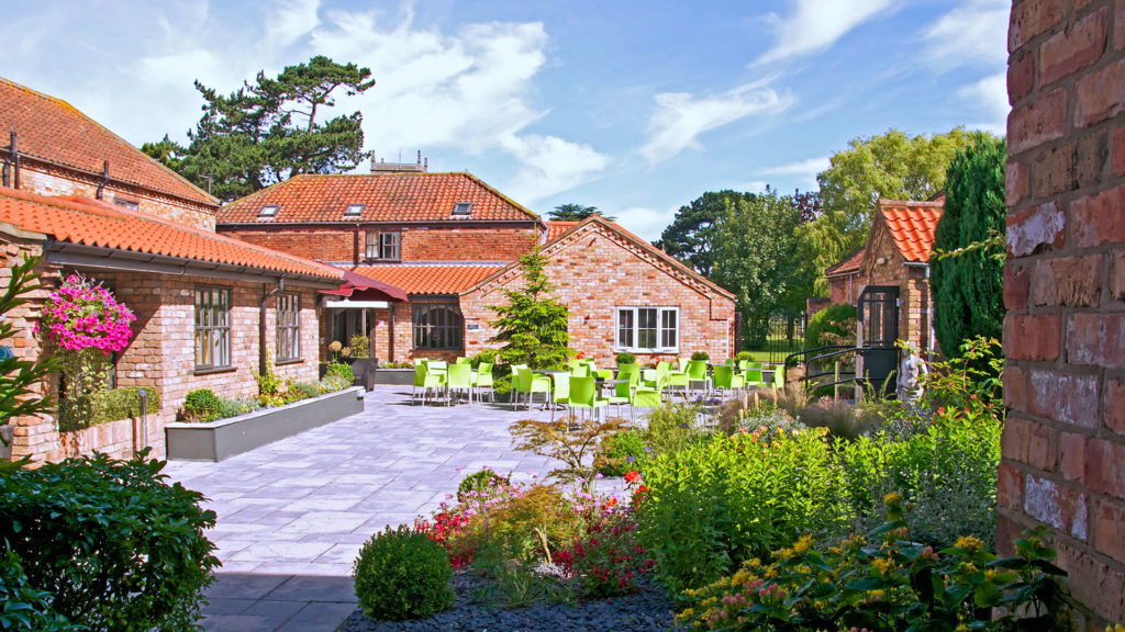 Picture of front view exterior of Ashbourne Hotel North Killingholme - Classic British Hotels
