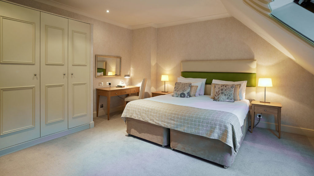 donnington valley-hotel-golf-spa newbury executive room - CBH