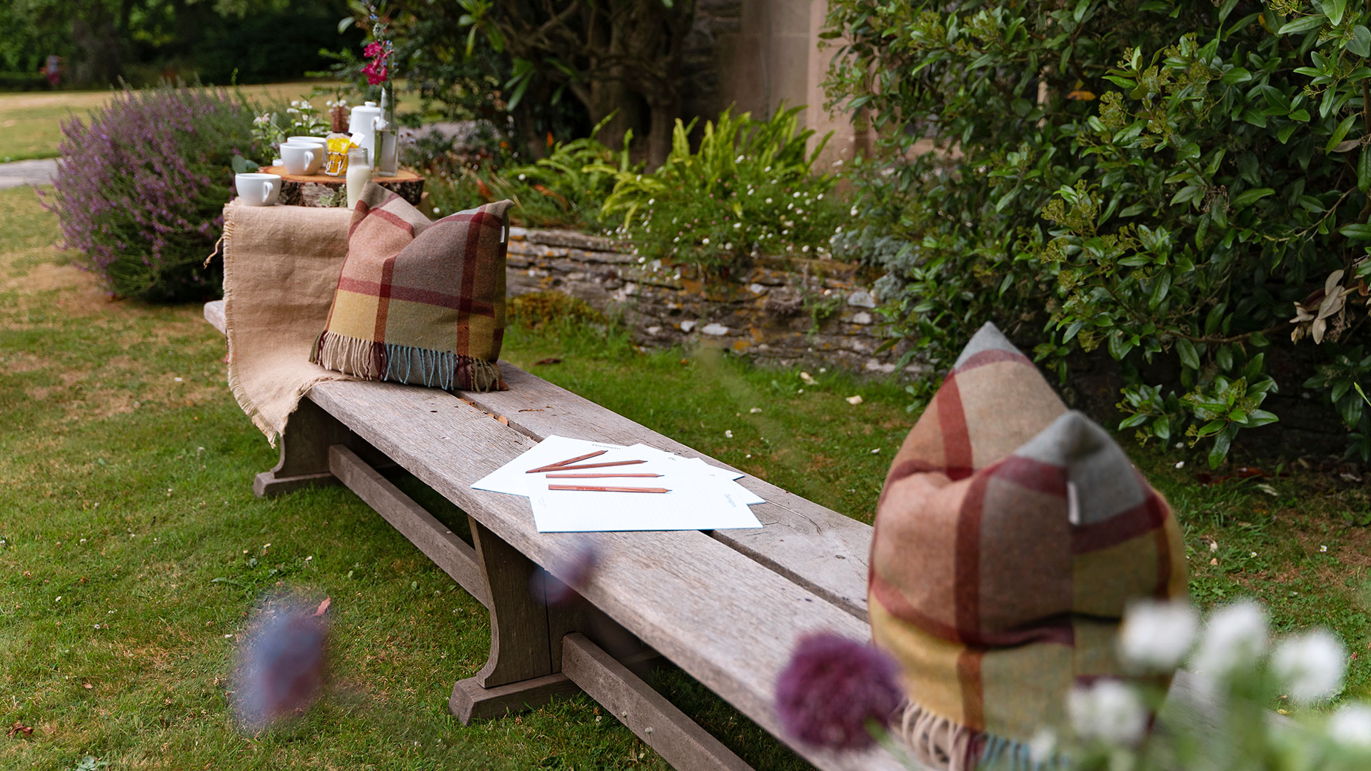Dartington hall hotel, Totnes, Outdoor informal meetings - Classic British Hotels