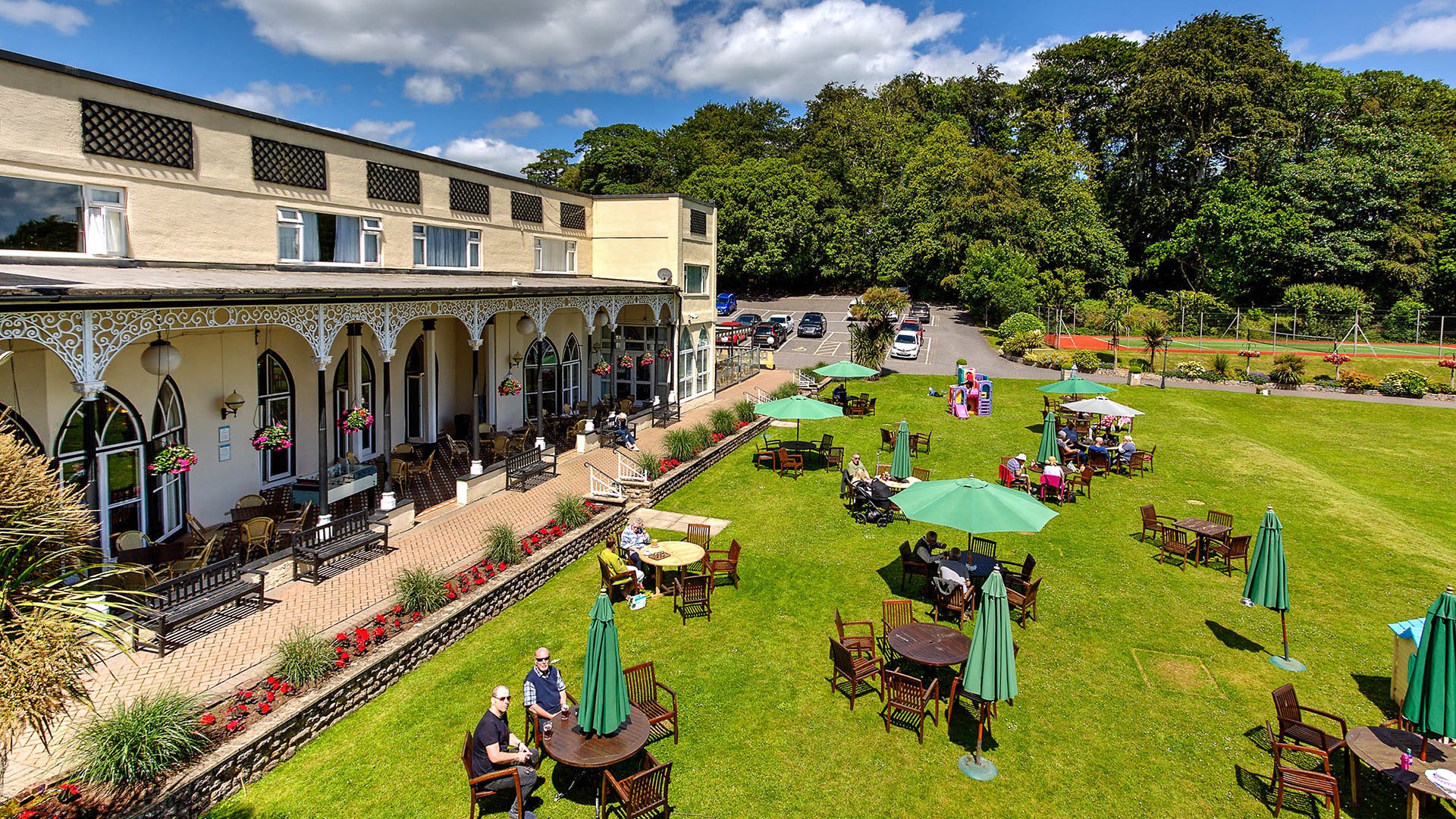 Langstone cliff hotel, Dawlish, king family room poolside balcony lawn view