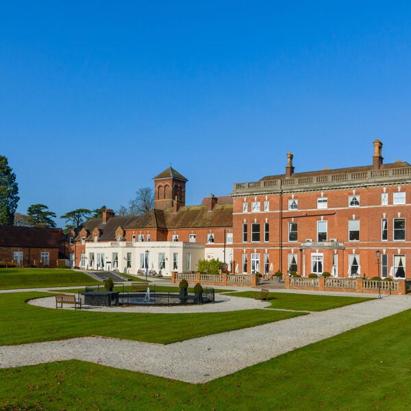 Oakley hall hotel basingstoke exterior - Classic British Hotels