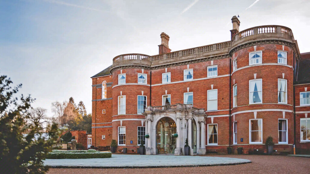 Oakley hall hotel, Basingstoke, exterior - Classic British Hotels